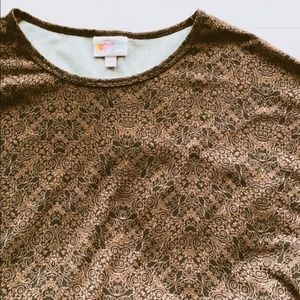 LuLaRoe • Irma Top